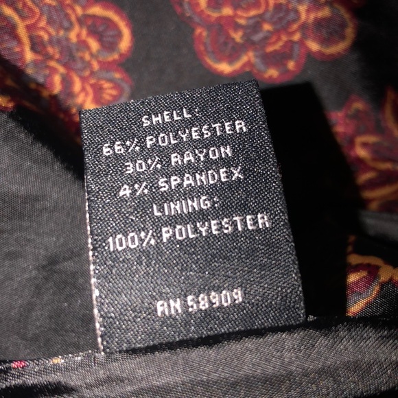 Wine wool knee length coat. - Picture 8 of 9